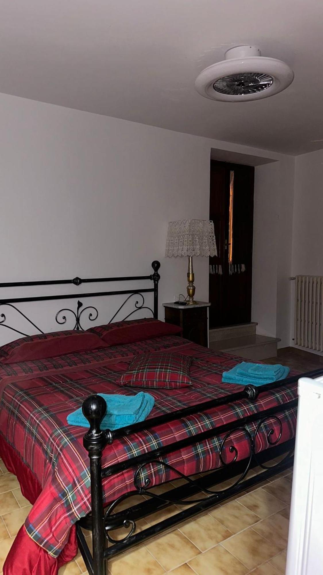 B&B Lorenzo Il Magnifico Селано Экстерьер фото